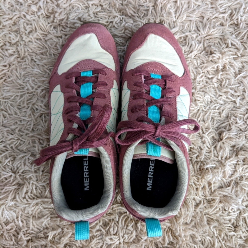 Merrell Trekking Shoes